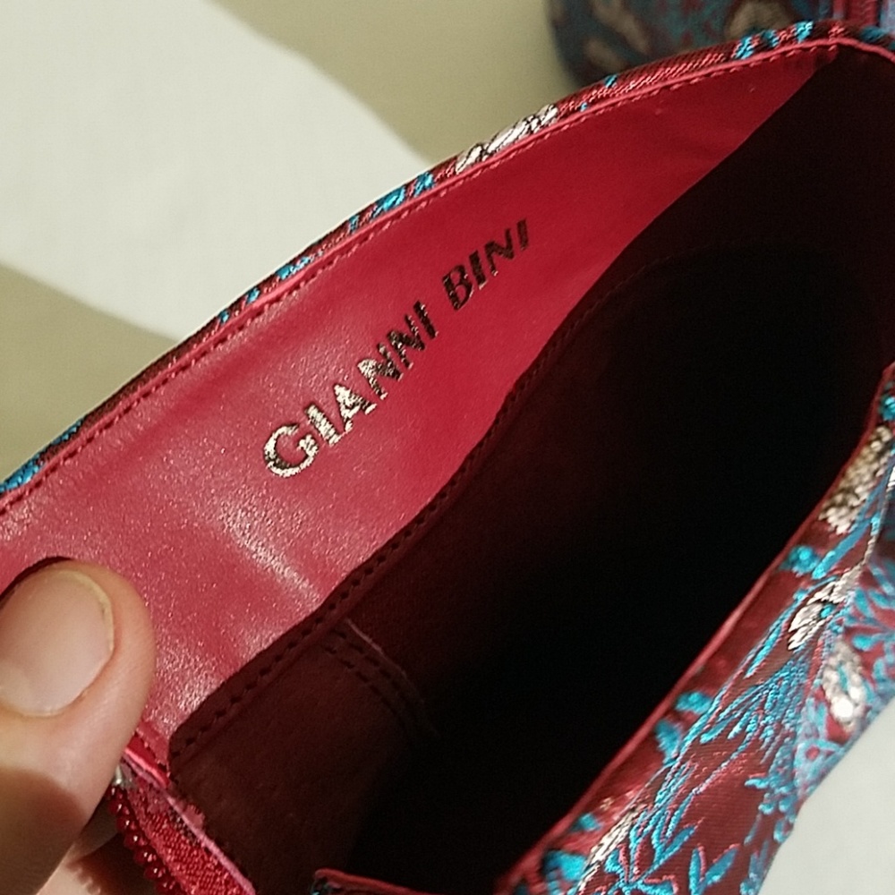 Gianni Bini floral boot heels B68-69 - Picture 4 of 6